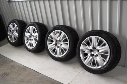 chevy malibu oem 18 inch wheels tires