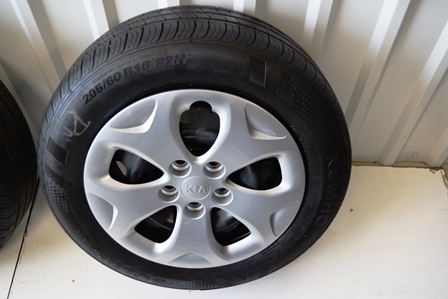 Kia Soul 16 inch oem wheels tires